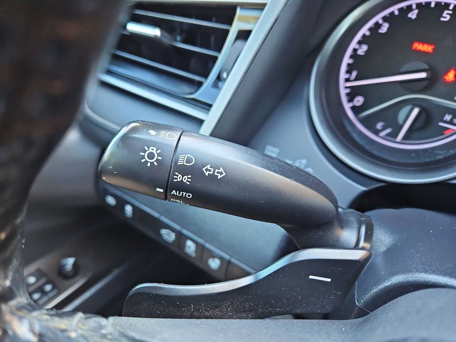 Thumbnail: 2022 Toyota Camry - 27