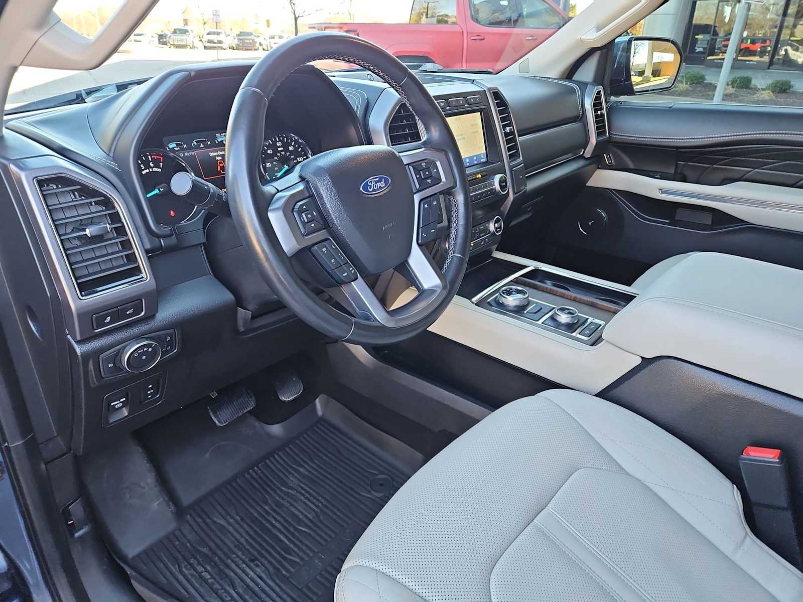 Thumbnail: 2020 Ford Expedition - 10