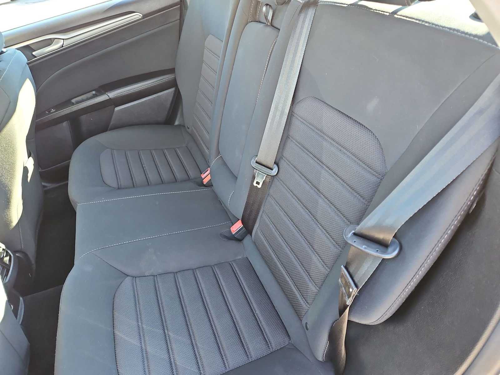 Thumbnail: 2020 Ford Fusion - 19