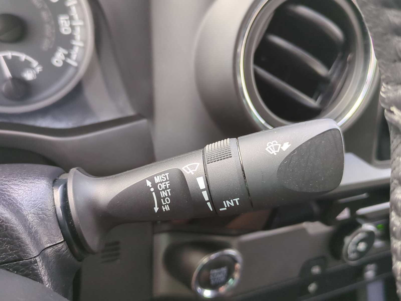 Thumbnail: 2017 Toyota Tacoma - 25