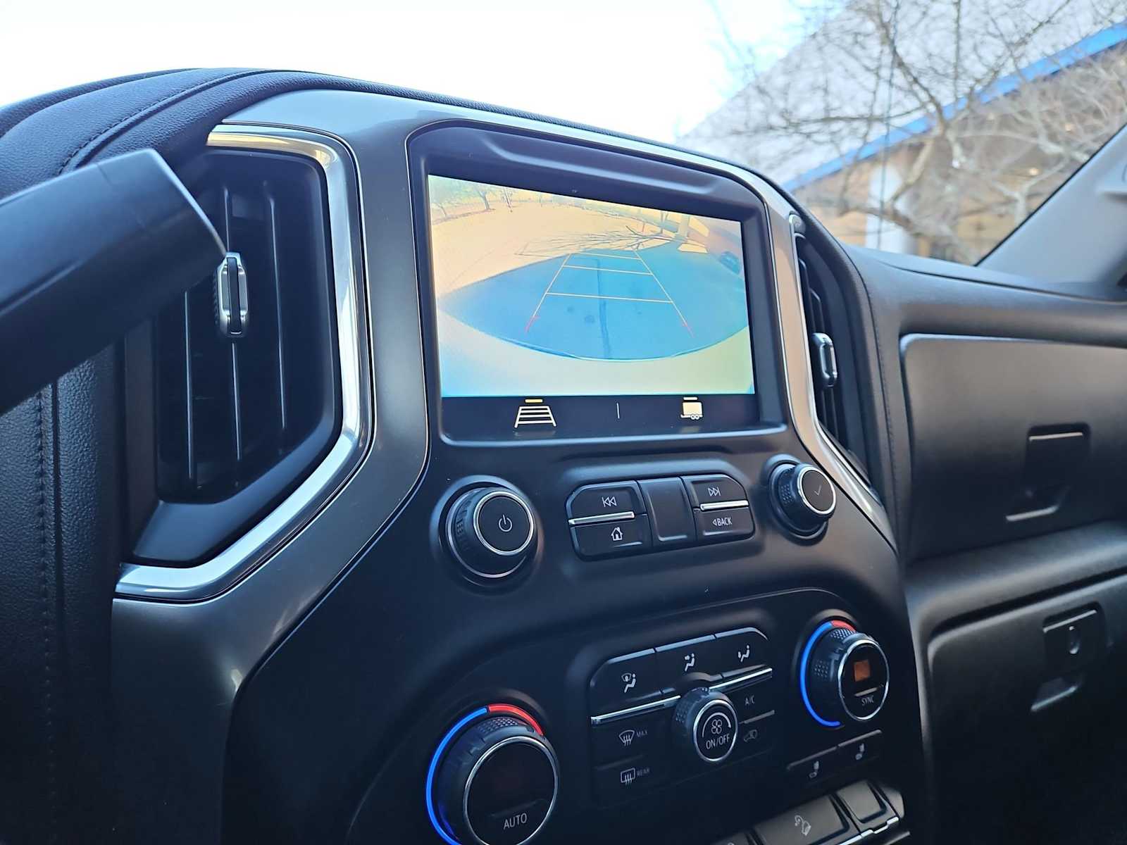 Thumbnail: 2019 Chevrolet Silverado 1500 - 28