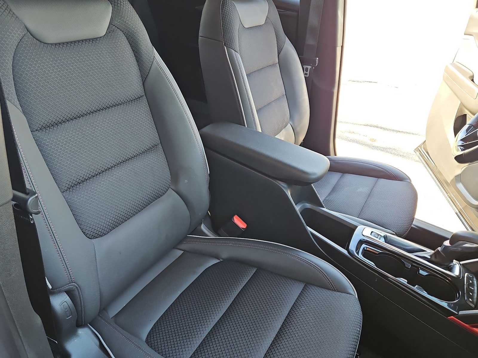 Thumbnail: 2023 Chevrolet TrailBlazer - 21