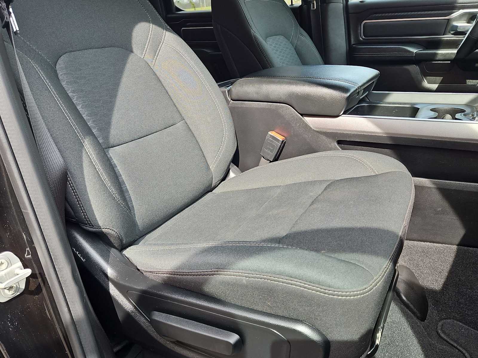 Thumbnail: 2025 RAM 1500 - 22