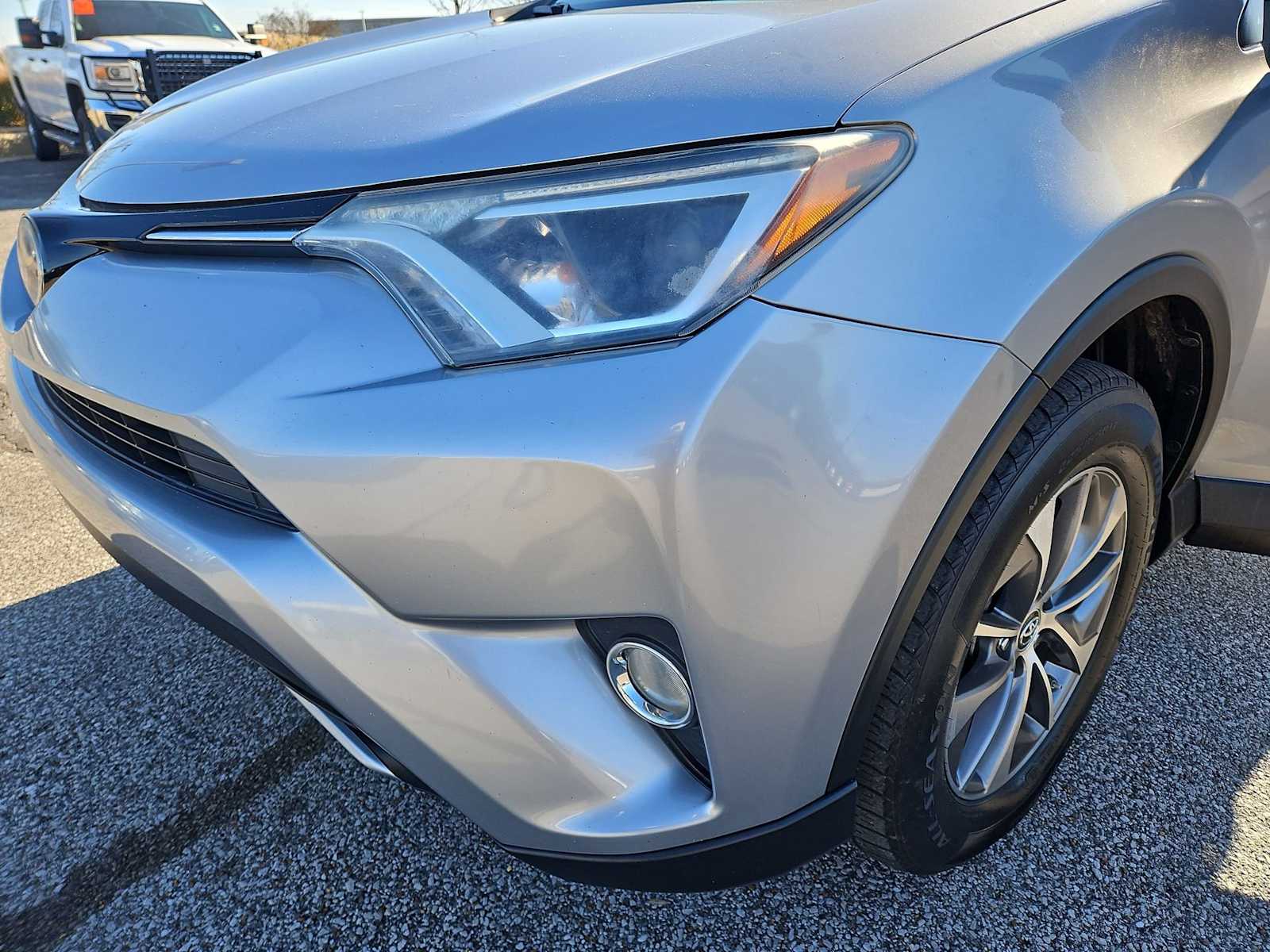 Thumbnail: 2017 Toyota RAV4 - 11