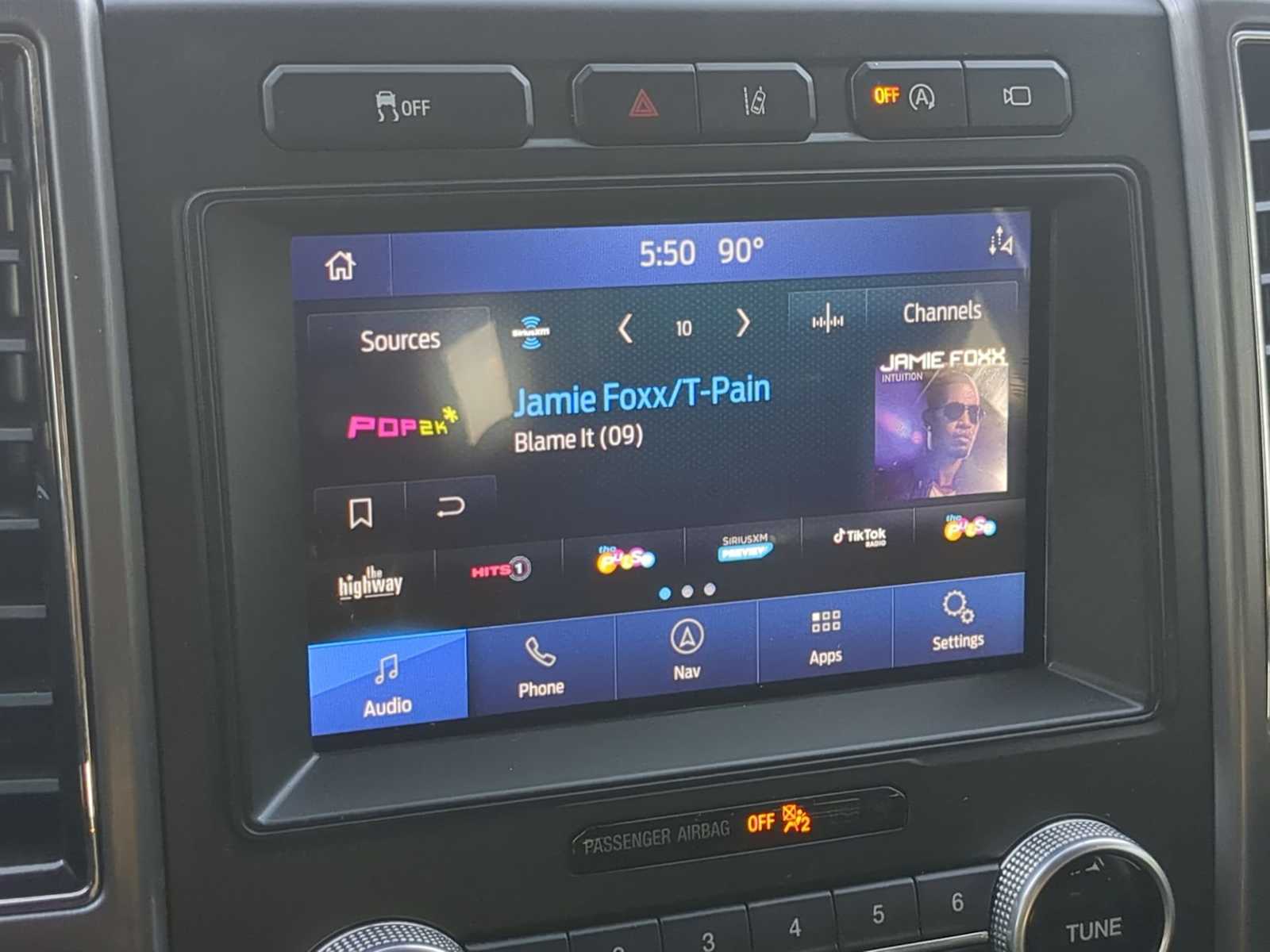 Thumbnail: 2021 Ford Expedition - 31