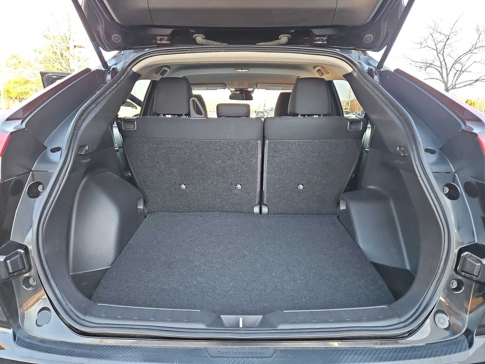 Thumbnail: 2022 Mitsubishi Eclipse Cross - 34