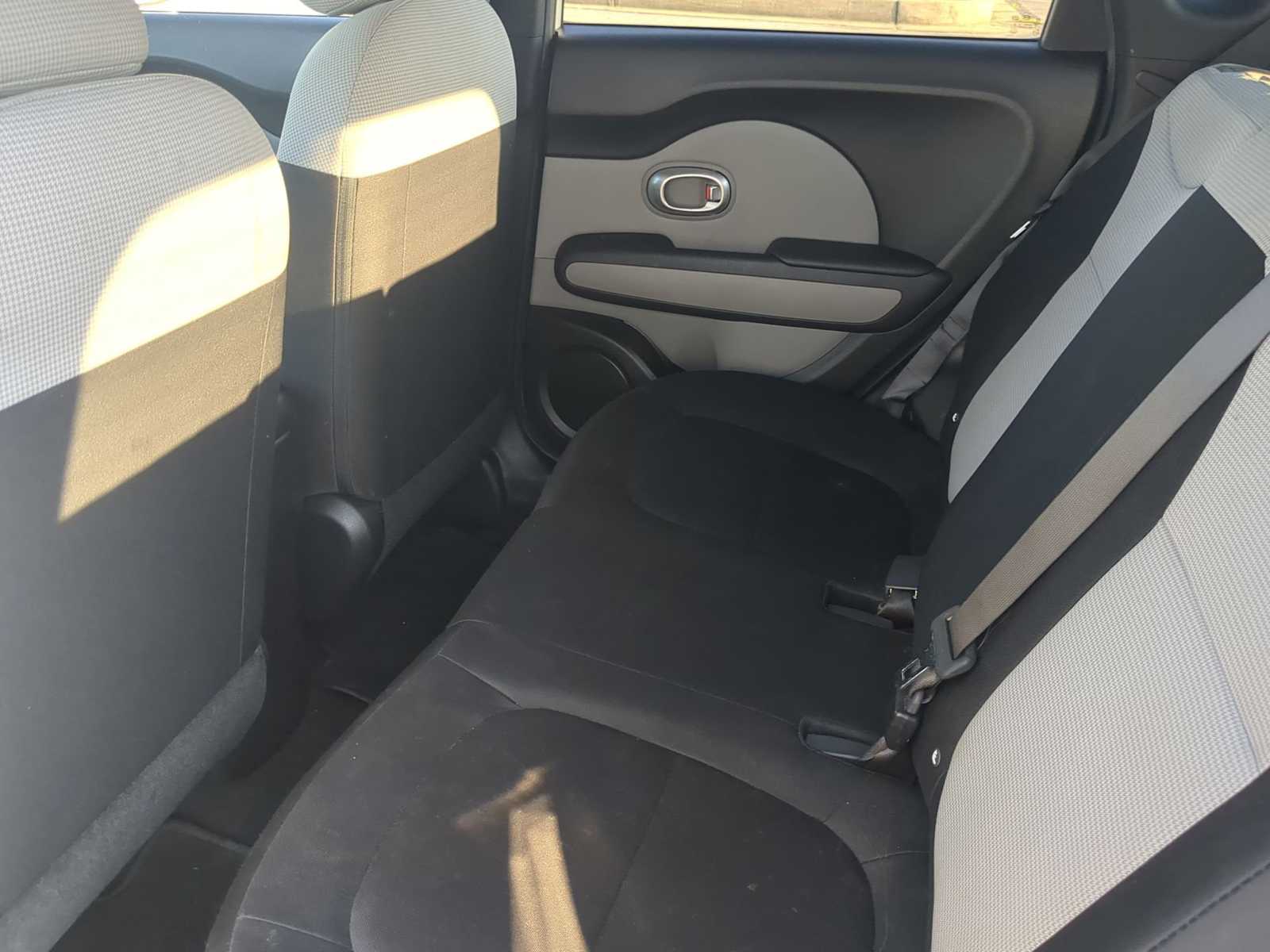 Thumbnail: 2016 Kia Soul - 18