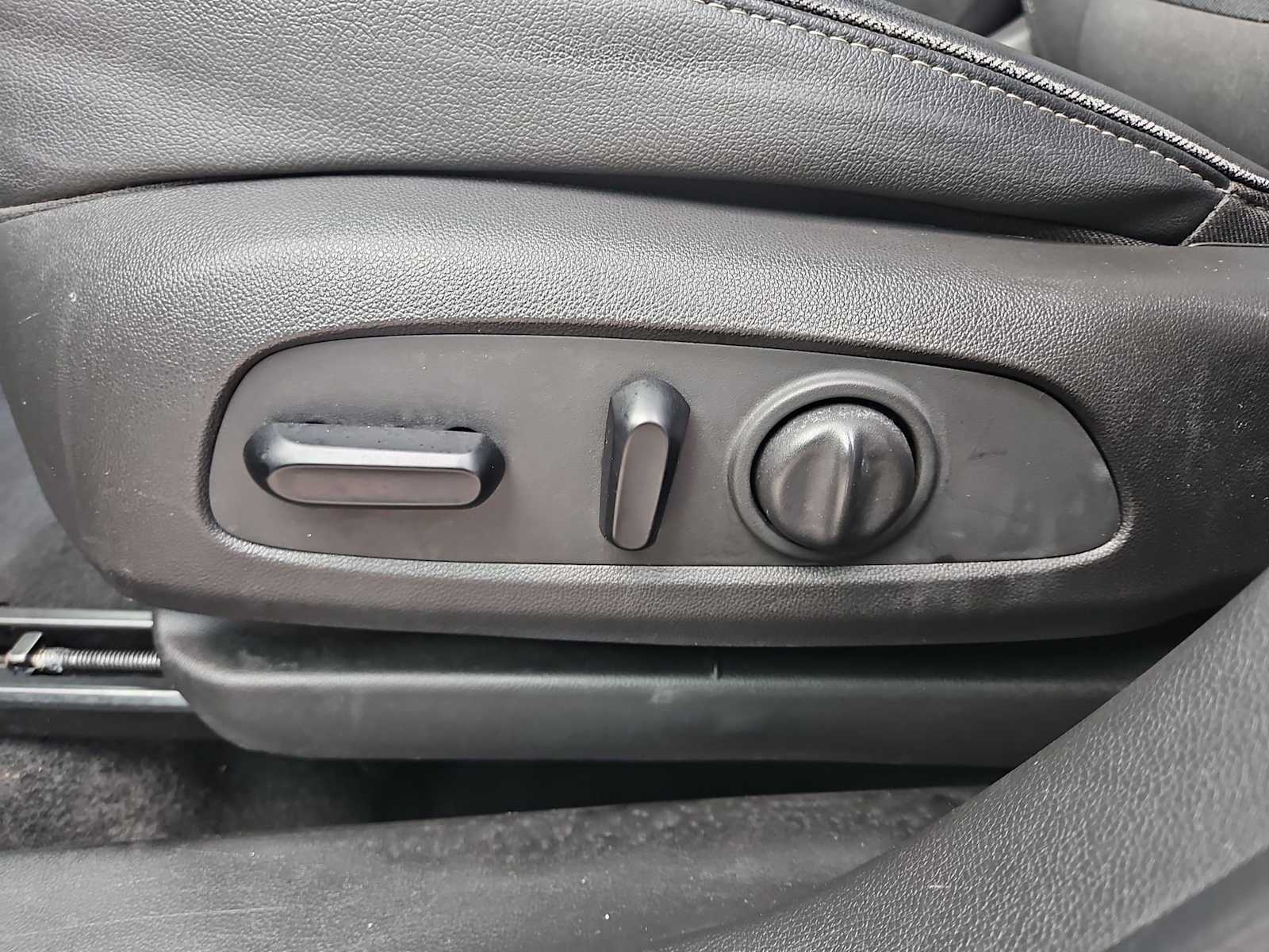 Thumbnail: 2022 Buick Encore GX - 18