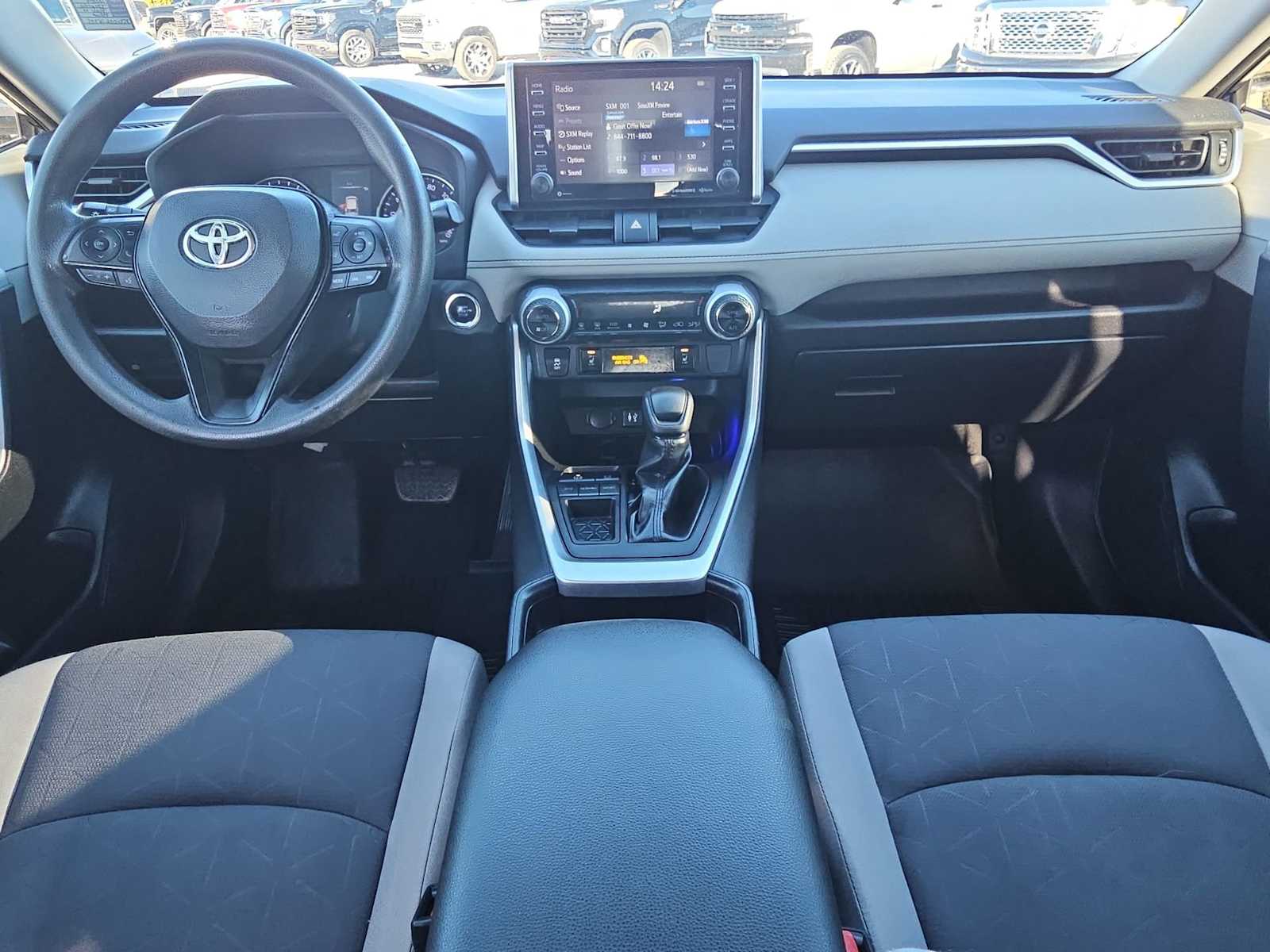 Thumbnail: 2019 Toyota RAV4 - 16