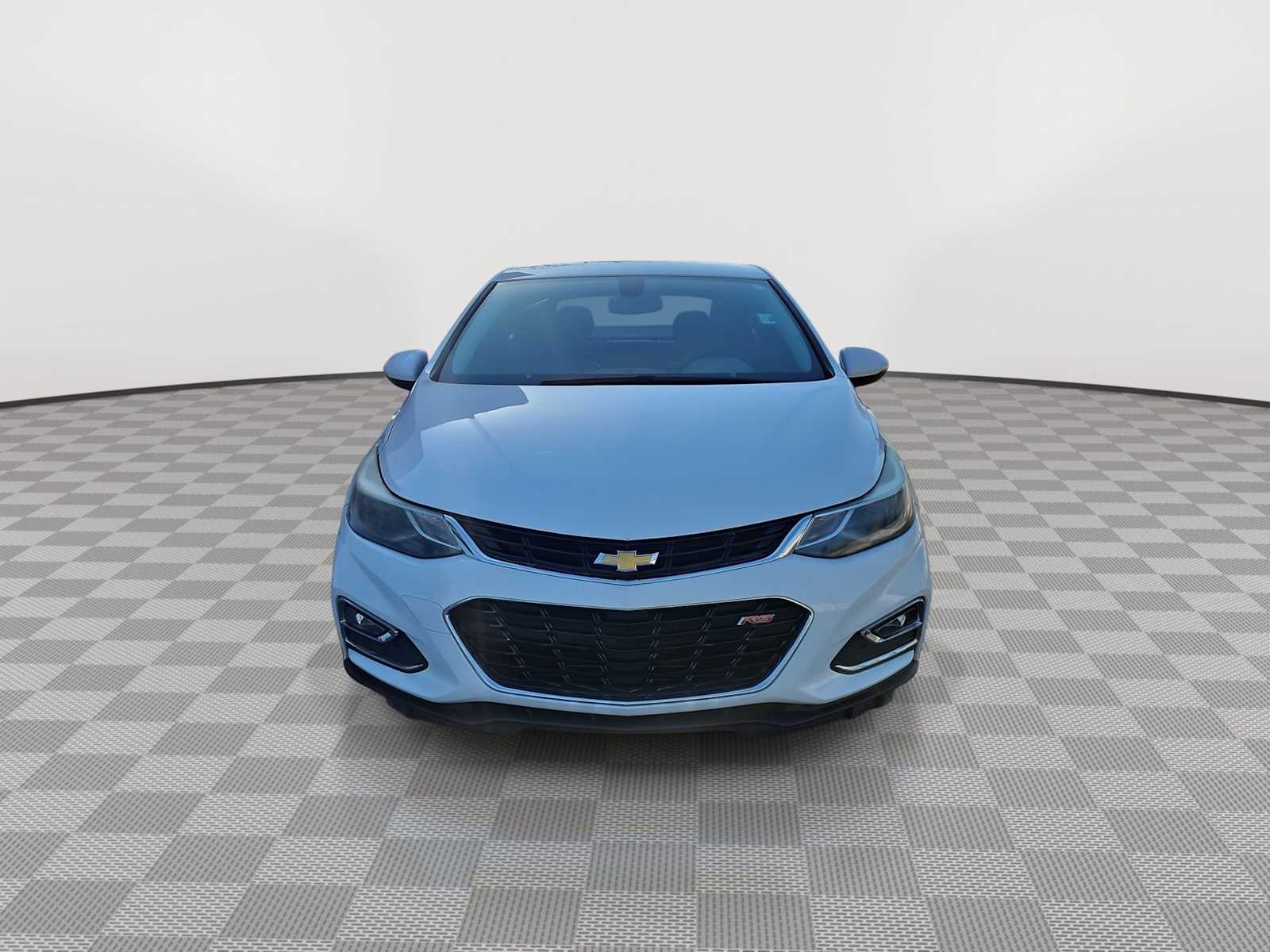 Thumbnail: 2016 Chevrolet Cruze - 3