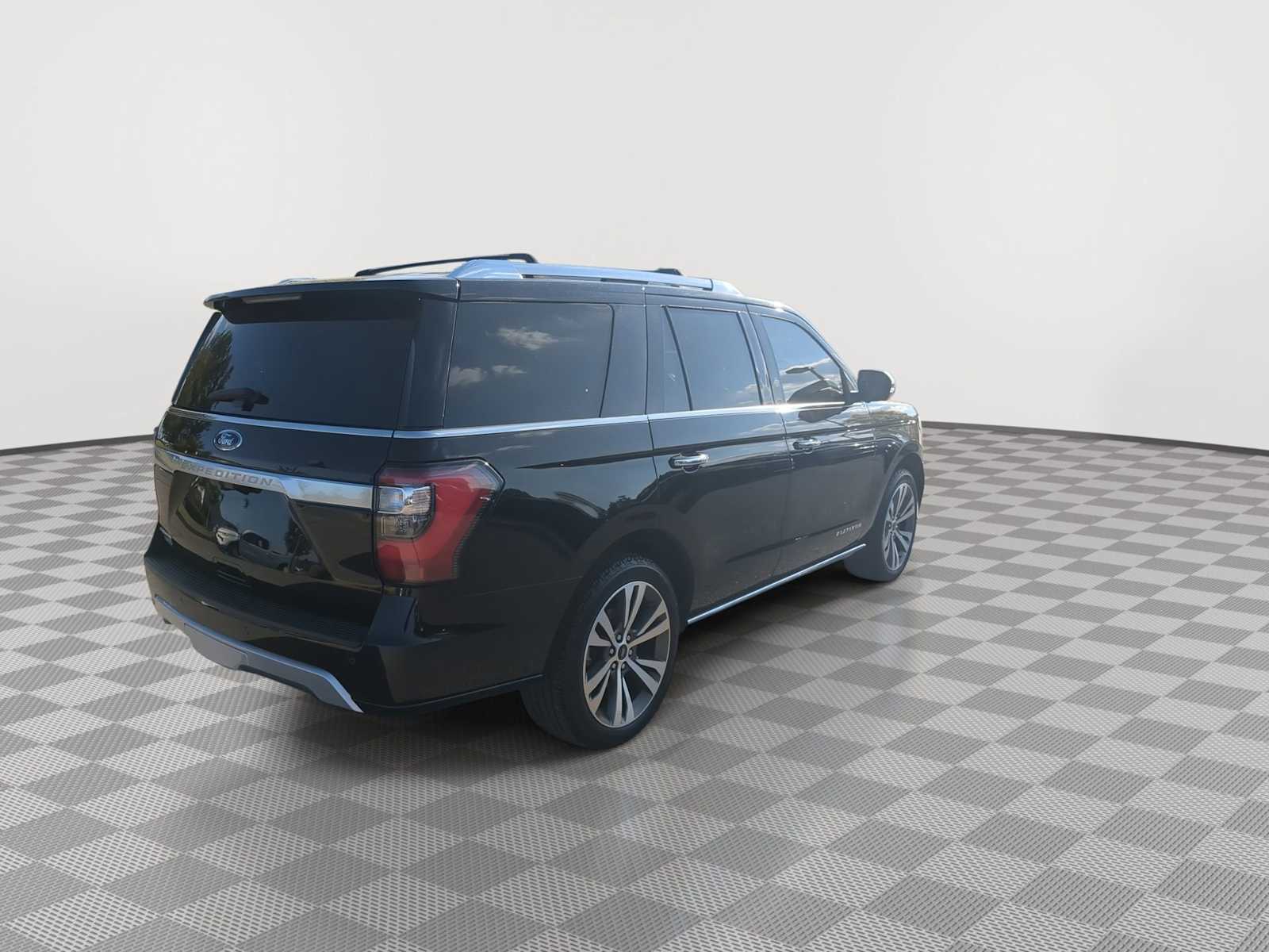 Thumbnail: 2021 Ford Expedition - 8