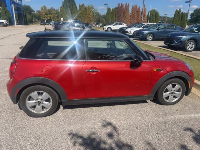 Thumbnail: 2015 MINI Cooper Hardtop - 14