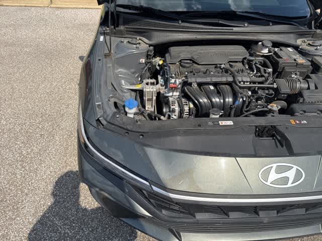 Thumbnail: 2024 Hyundai Elantra - 9
