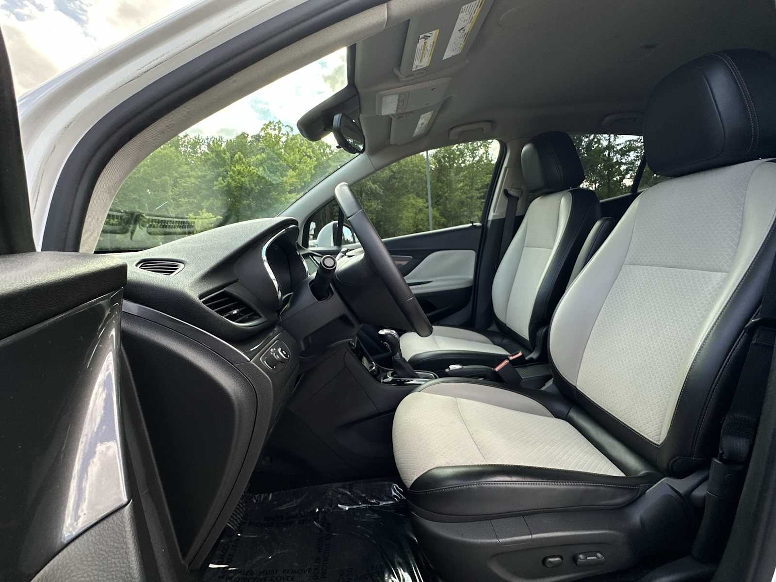 Thumbnail: 2021 Buick Encore - 10