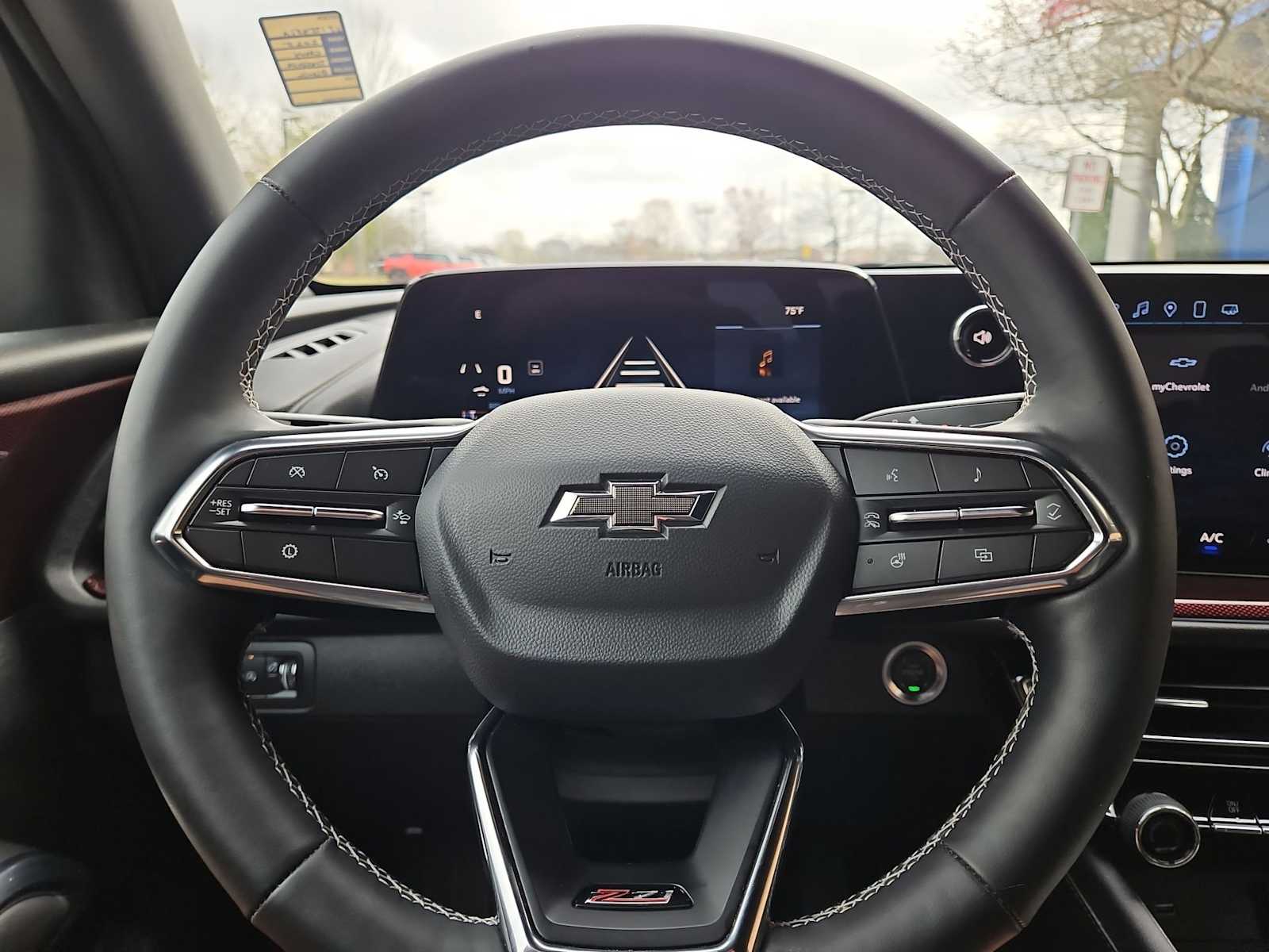 Thumbnail: 2025 Chevrolet Traverse - 23