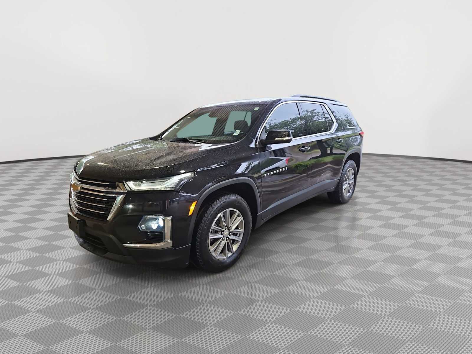 Thumbnail: 2022 Chevrolet Traverse - 4