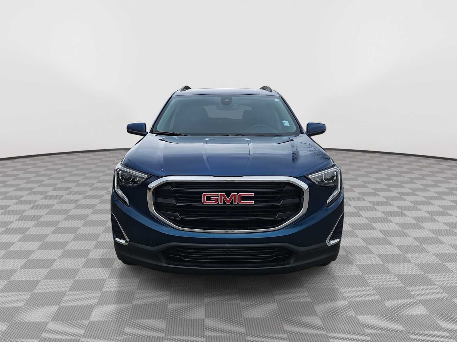 Thumbnail: 2020 GMC Terrain - 3