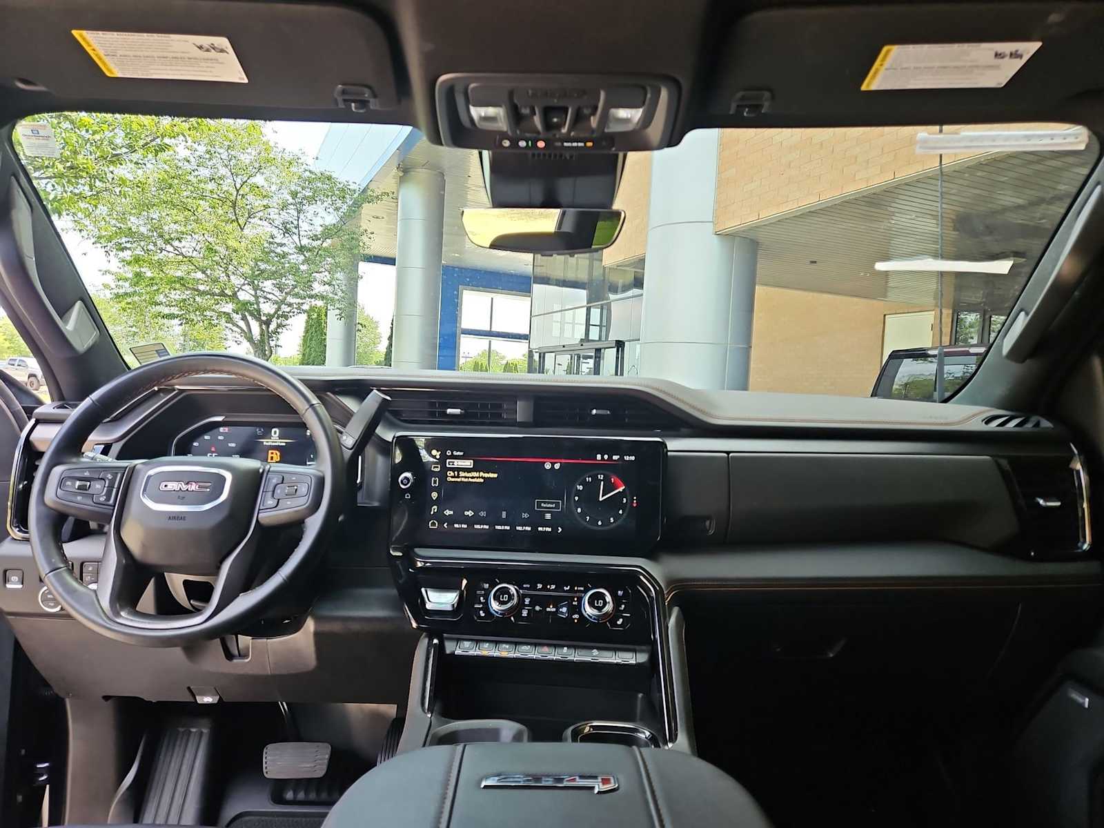 Thumbnail: 2024 GMC Sierra 2500 - 16