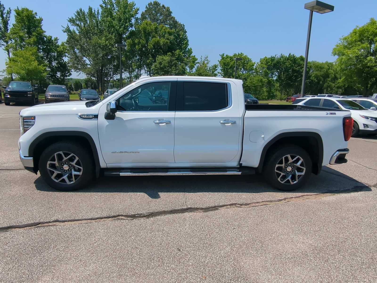 Thumbnail: 2023 GMC Sierra 1500 - 5