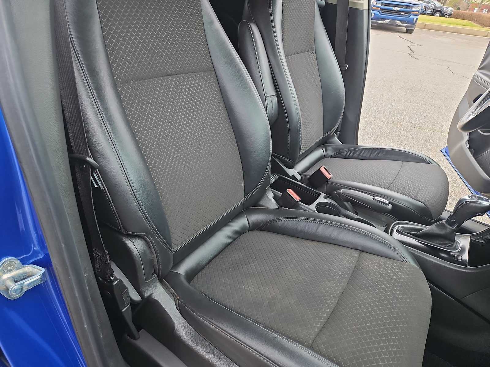 Thumbnail: 2017 Buick Encore - 21