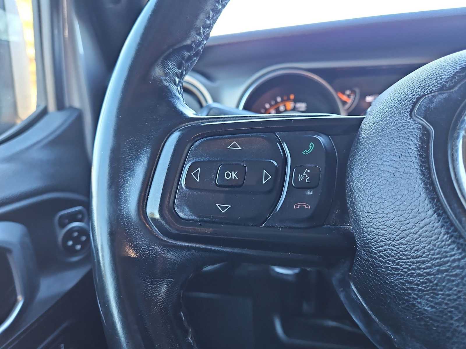 Thumbnail: 2020 Jeep Gladiator - 24