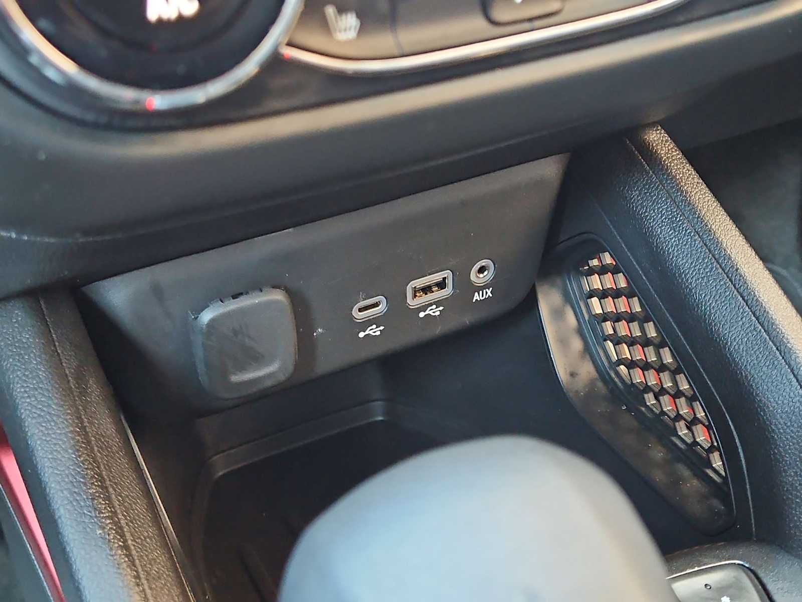 Thumbnail: 2023 Chevrolet TrailBlazer - 30