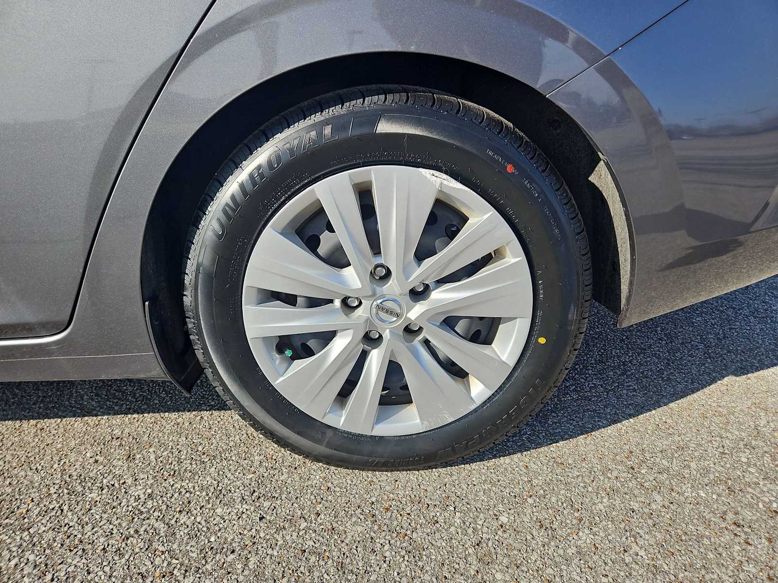 Thumbnail: 2023 Nissan Sentra - 12