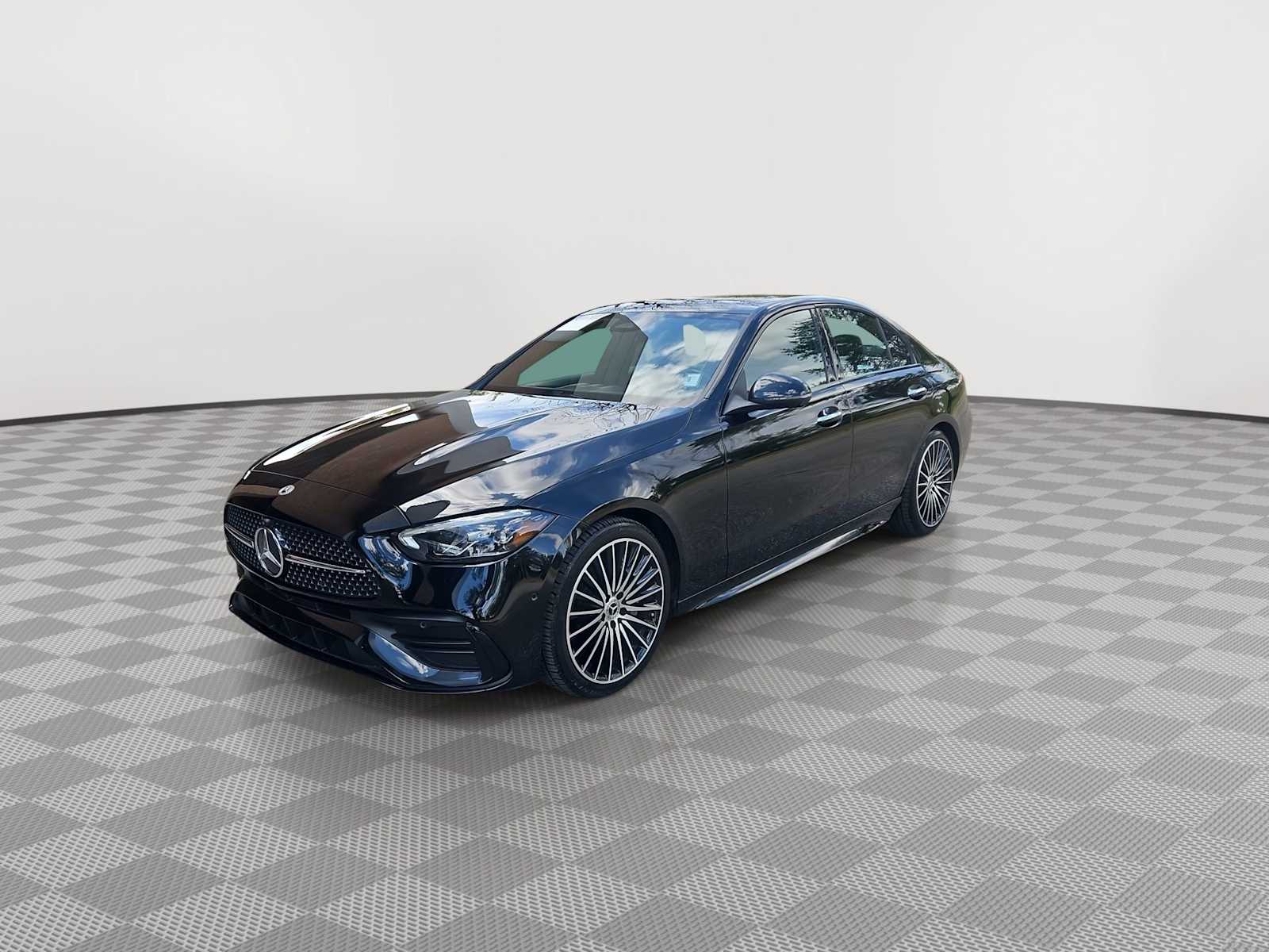 Thumbnail: 2023 Mercedes-Benz C-Class - 4
