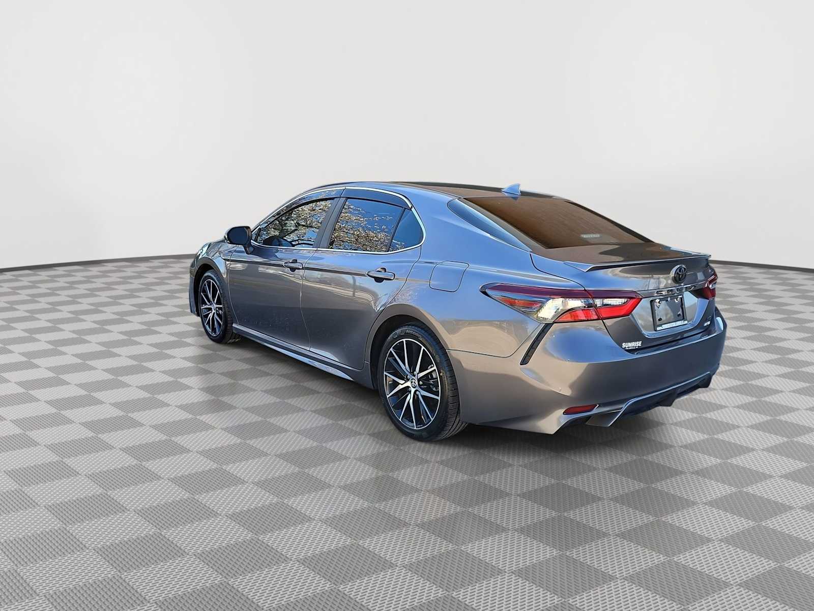 Thumbnail: 2022 Toyota Camry - 6