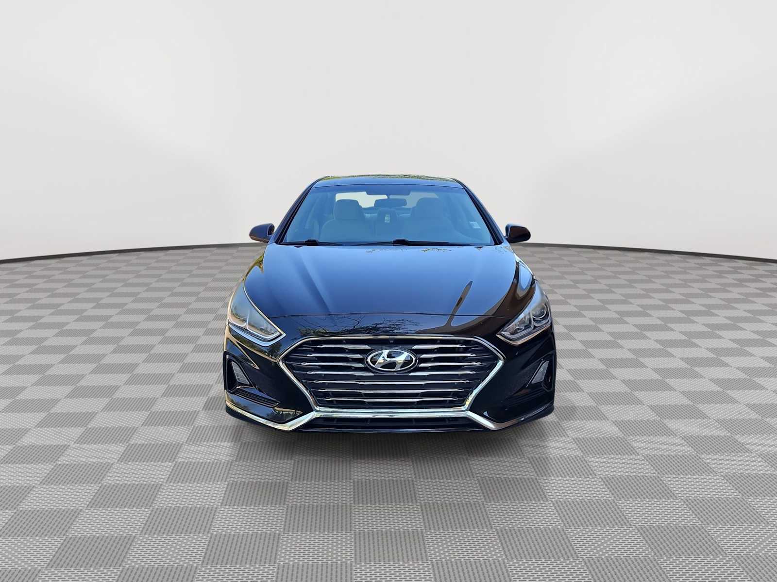 Thumbnail: 2018 Hyundai Sonata - 3