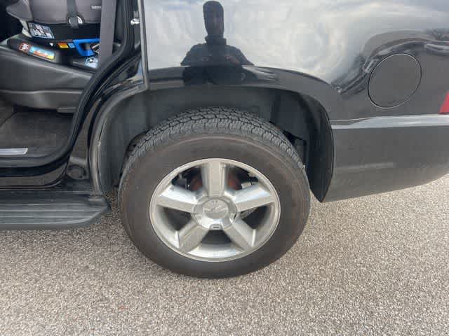 Thumbnail: 2013 Chevrolet Tahoe - 7