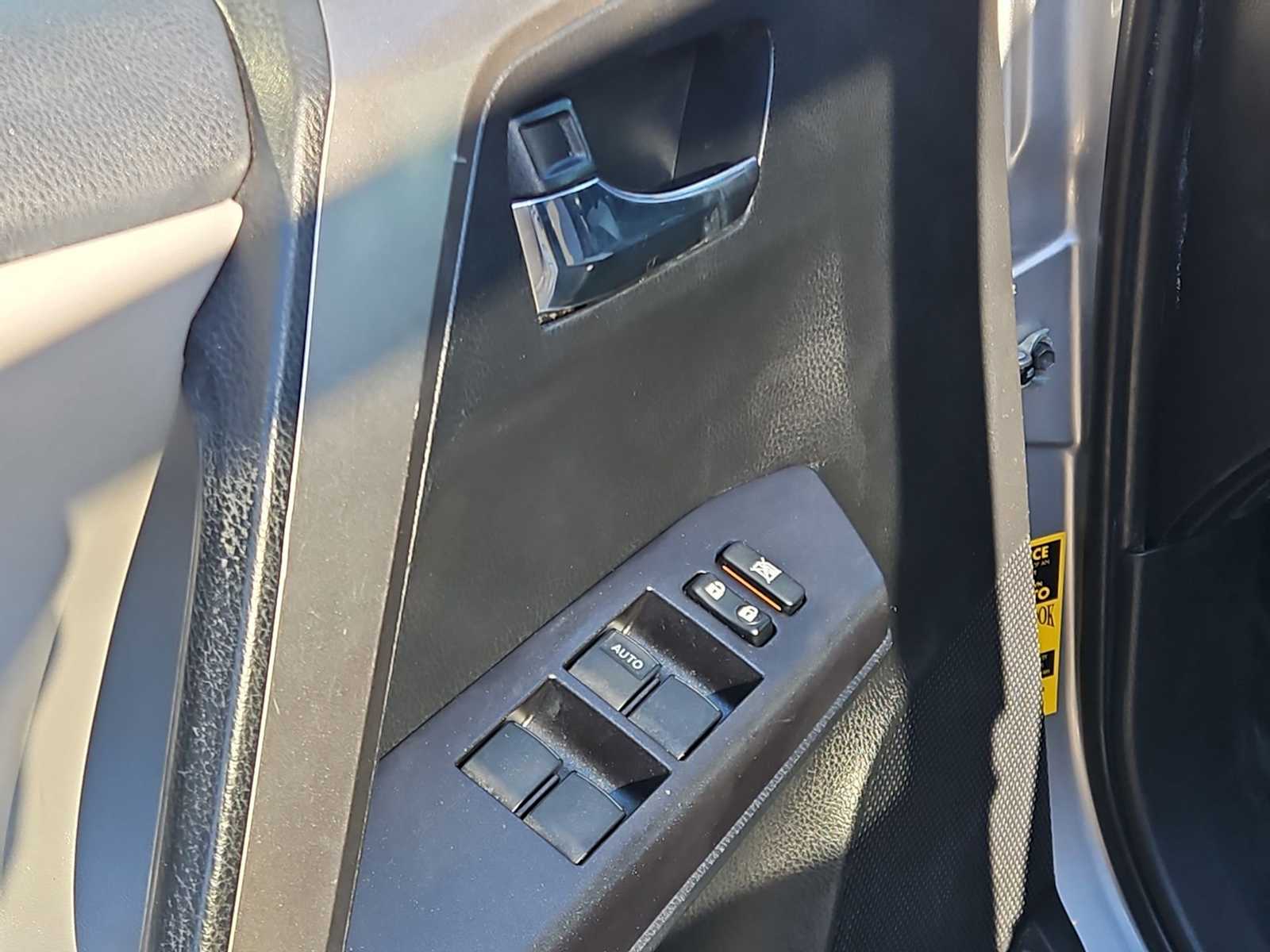 Thumbnail: 2017 Toyota RAV4 - 17