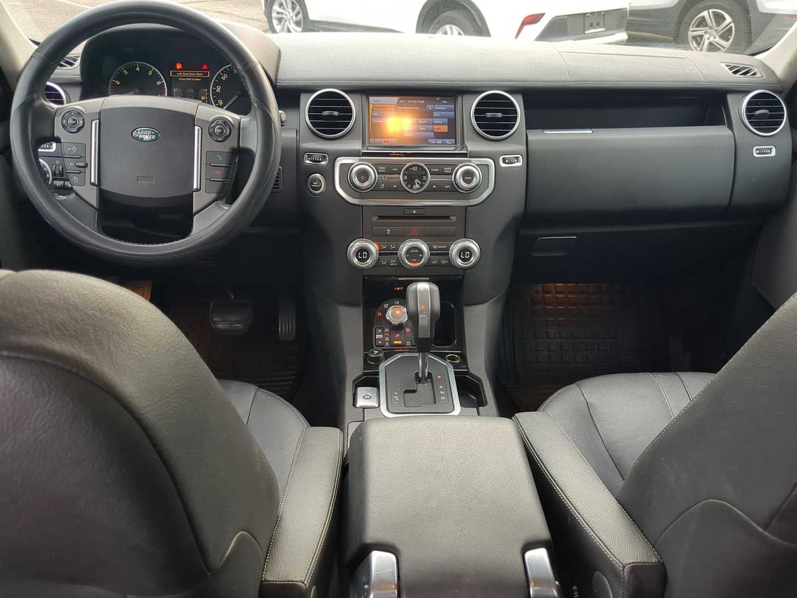 Thumbnail: 2011 Land Rover LR4 - 14
