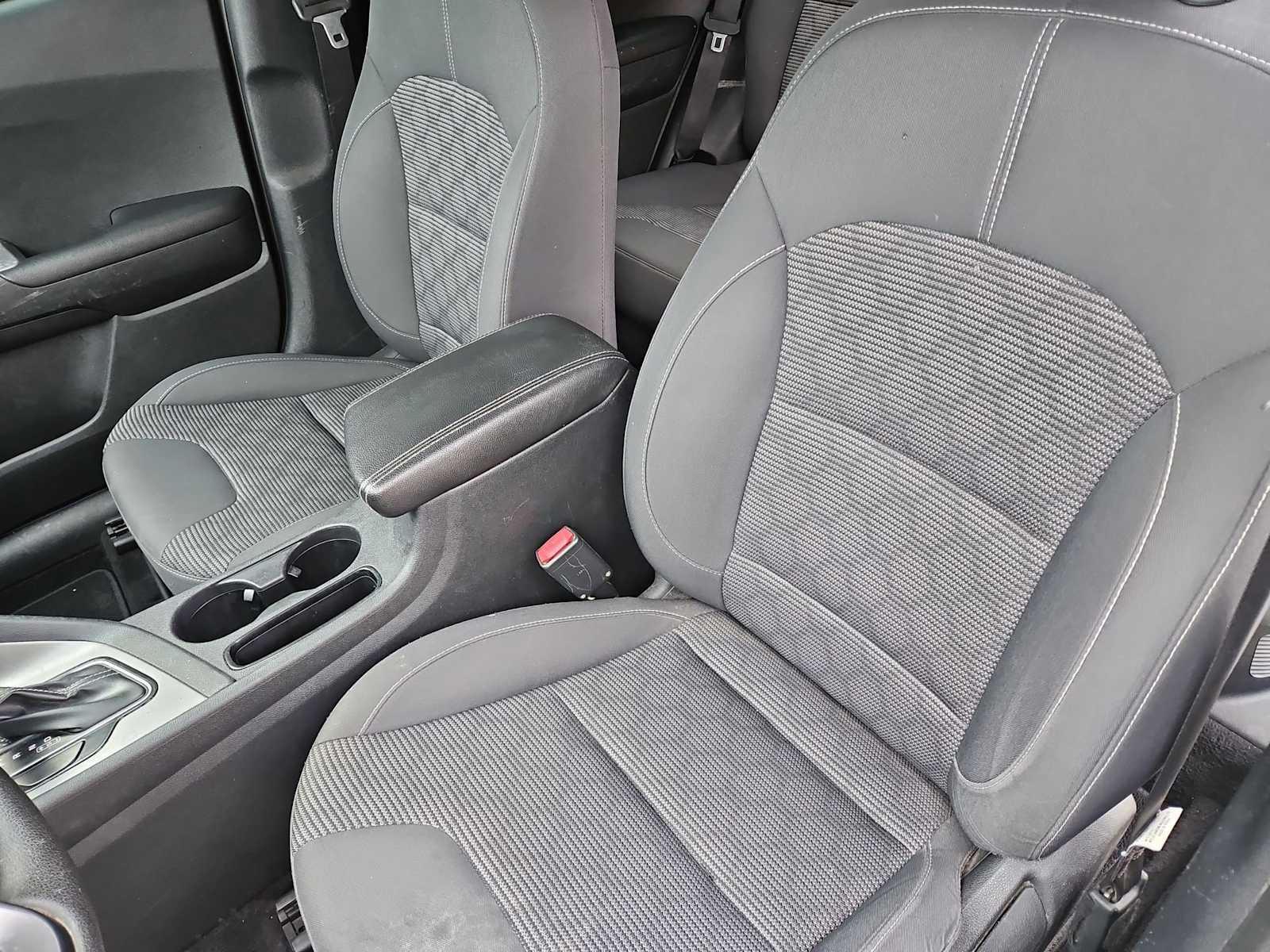 Thumbnail: 2022 Kia Niro - 16