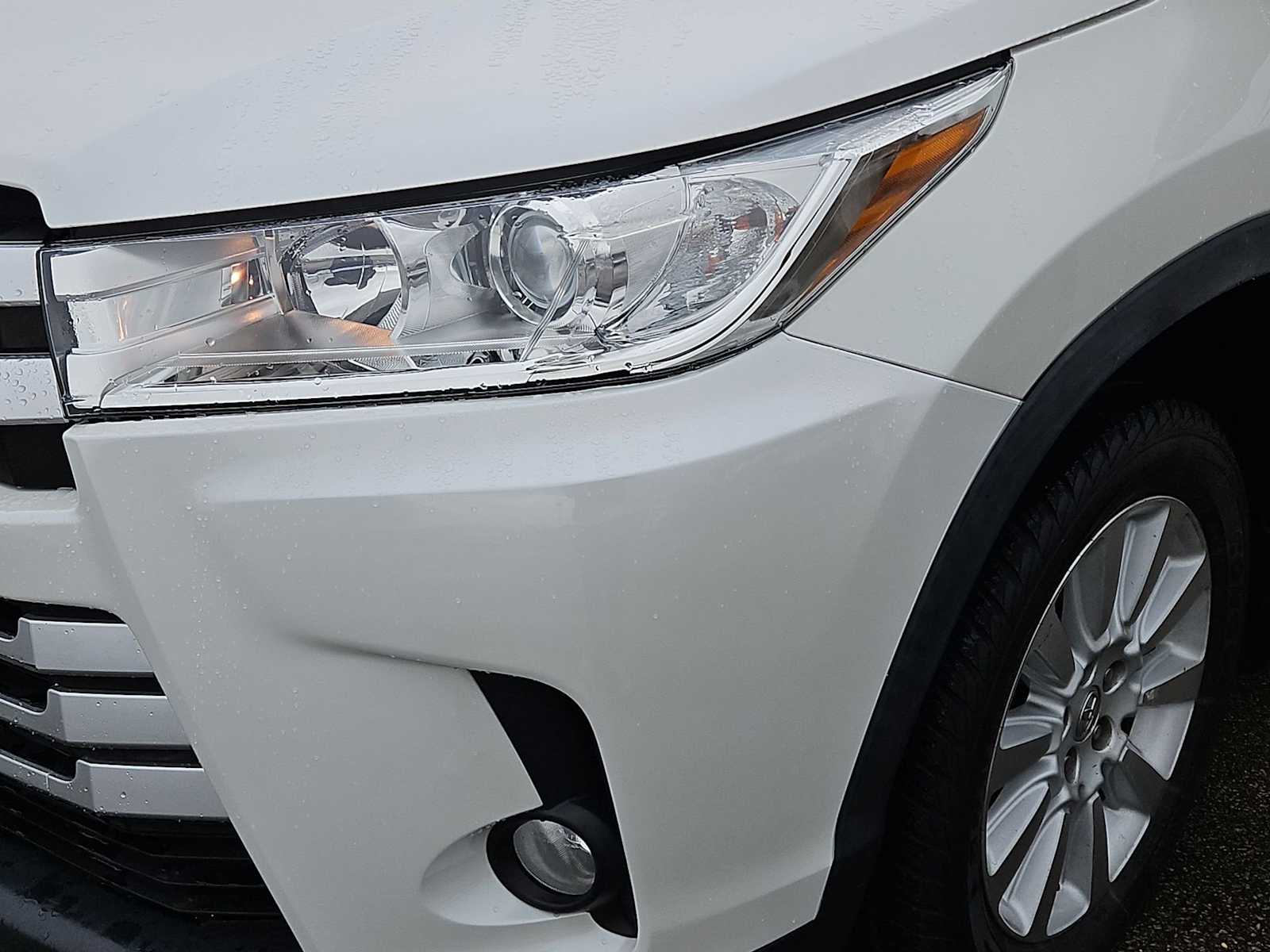 Thumbnail: 2019 Toyota Highlander - 11