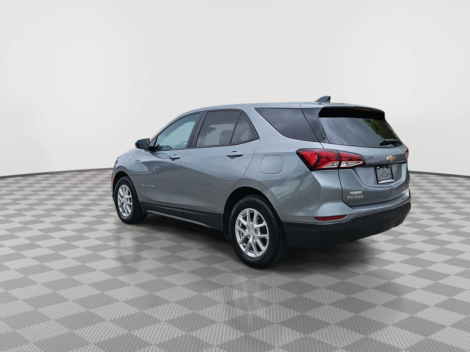 Thumbnail: 2023 Chevrolet Equinox - 6