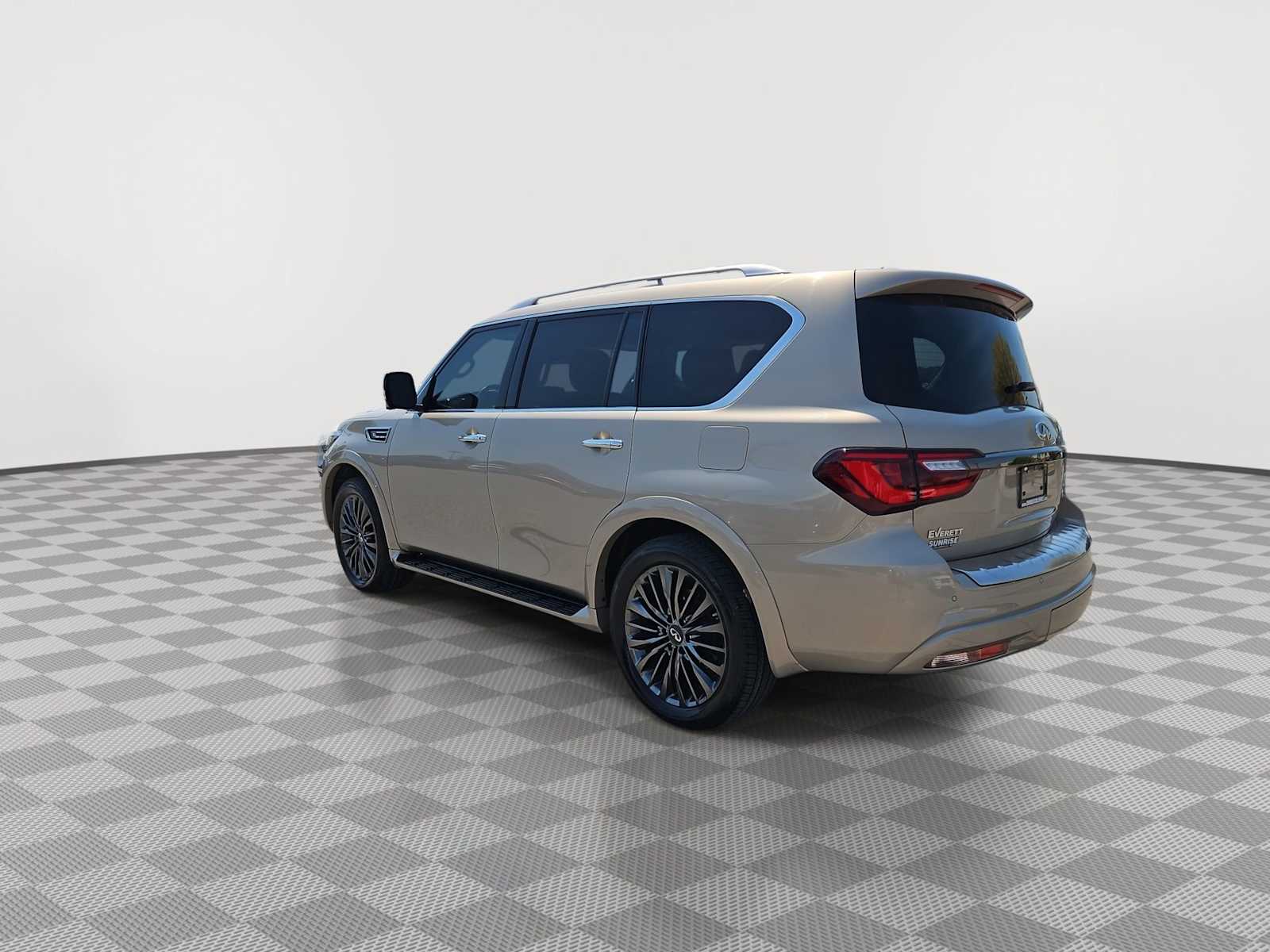 Thumbnail: 2022 INFINITI QX80 - 6