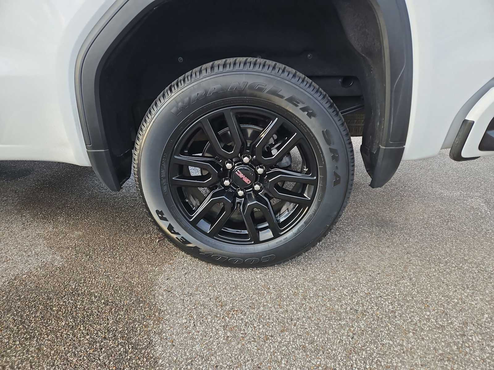 Thumbnail: 2021 GMC Sierra 1500 - 14