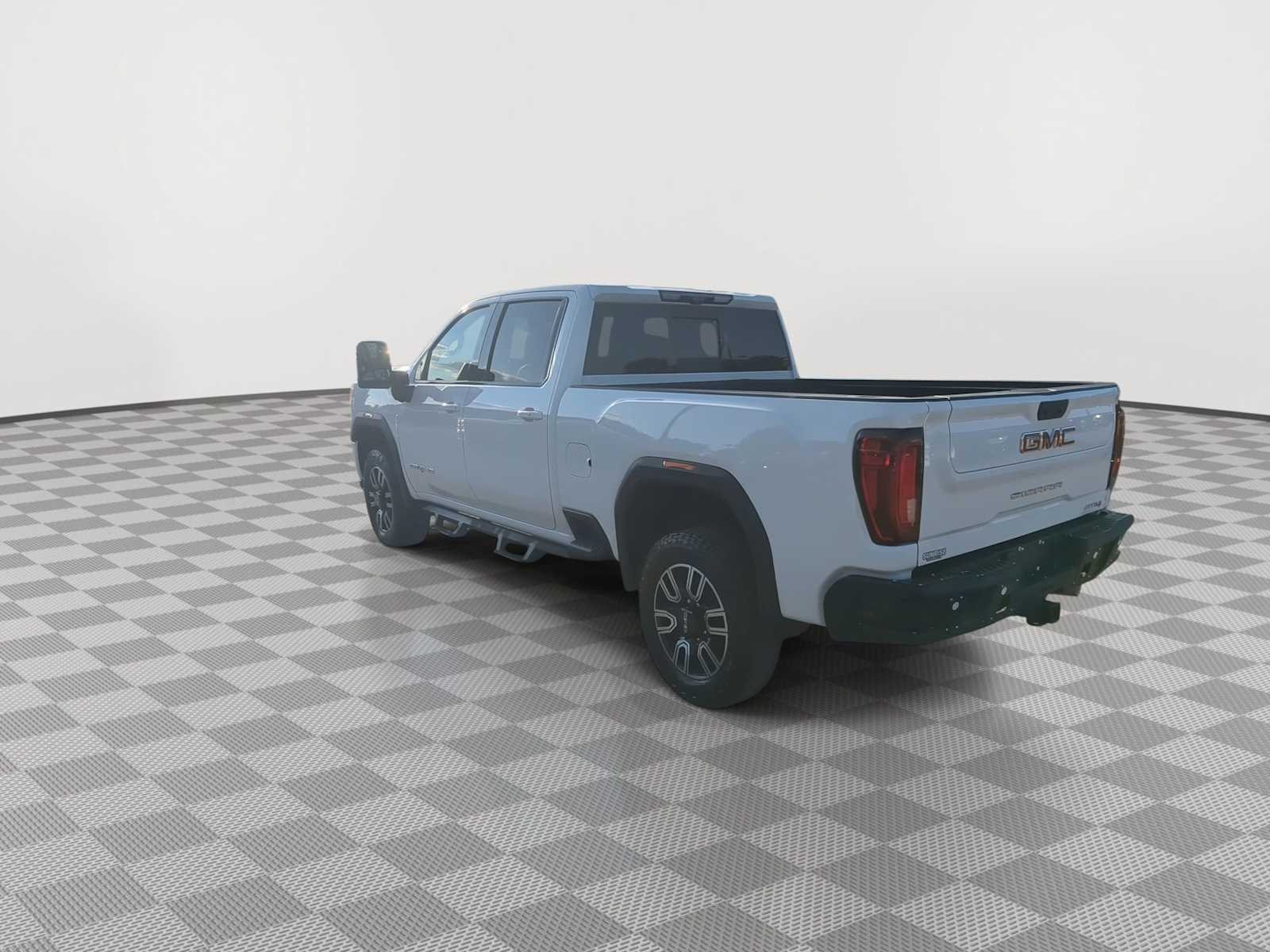 Thumbnail: 2022 GMC Sierra 3500 - 6