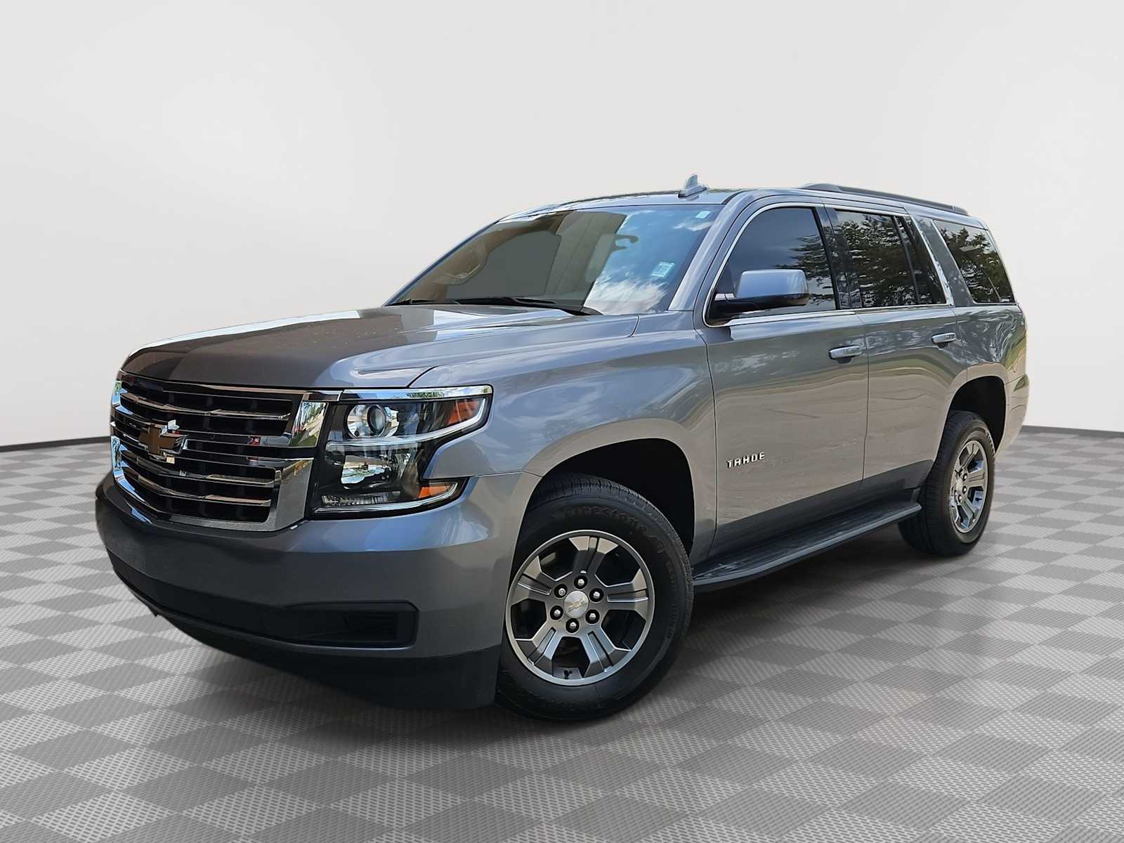 Thumbnail: 2020 Chevrolet Tahoe - 1