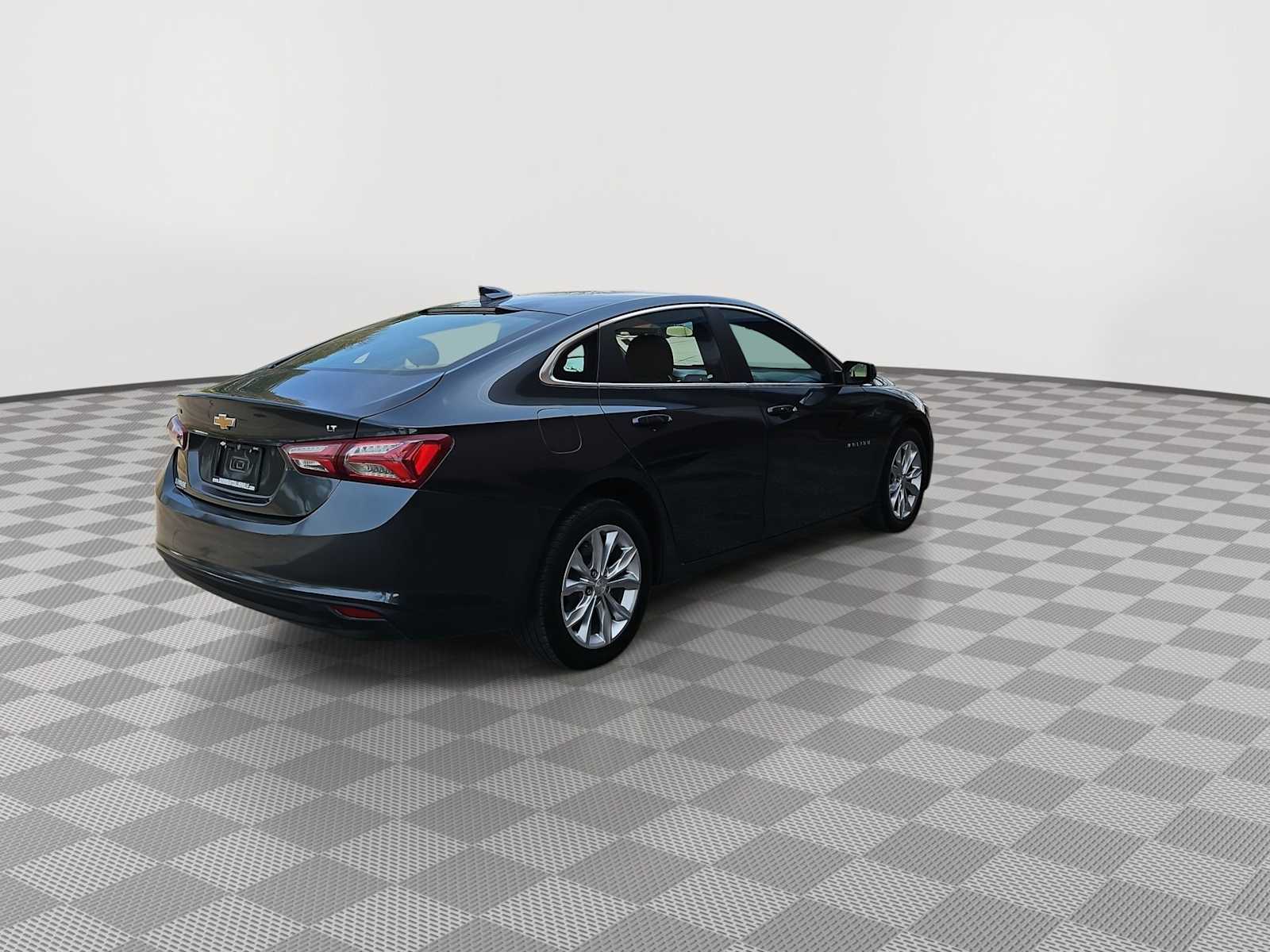 Thumbnail: 2021 Chevrolet Malibu - 8