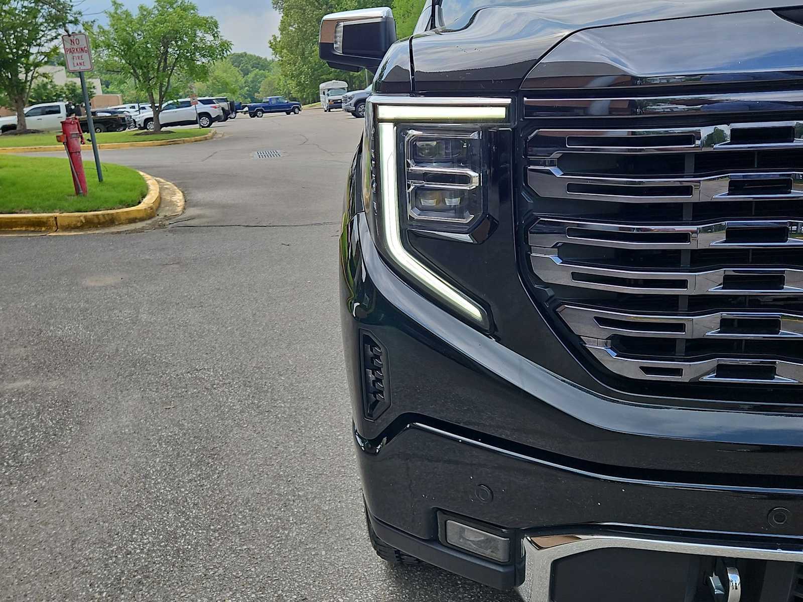 Thumbnail: 2022 GMC Sierra 1500 - 11
