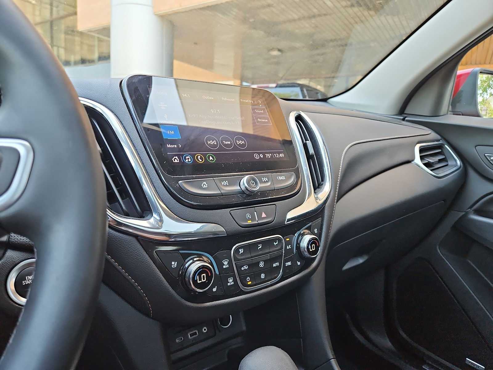 Thumbnail: 2023 Chevrolet Equinox - 30