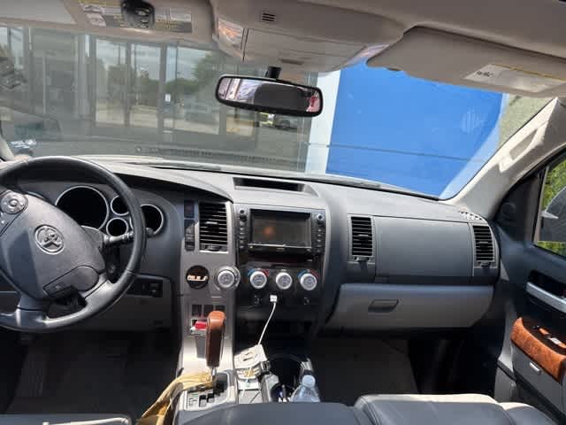 Thumbnail: 2011 Toyota Tundra - 10