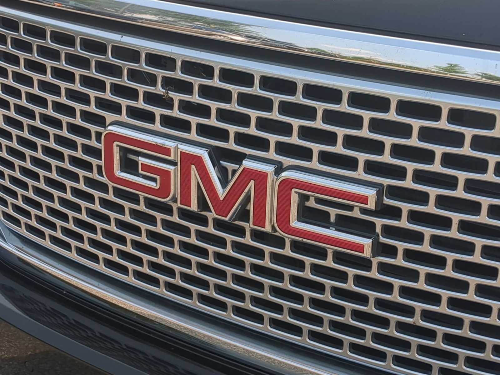 2017 GMC Yukon XL Denali 12