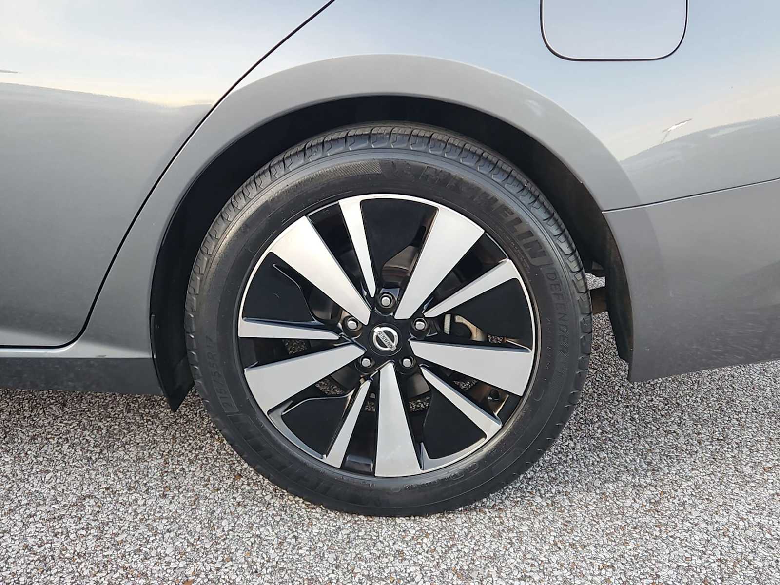 Thumbnail: 2020 Nissan Altima - 14