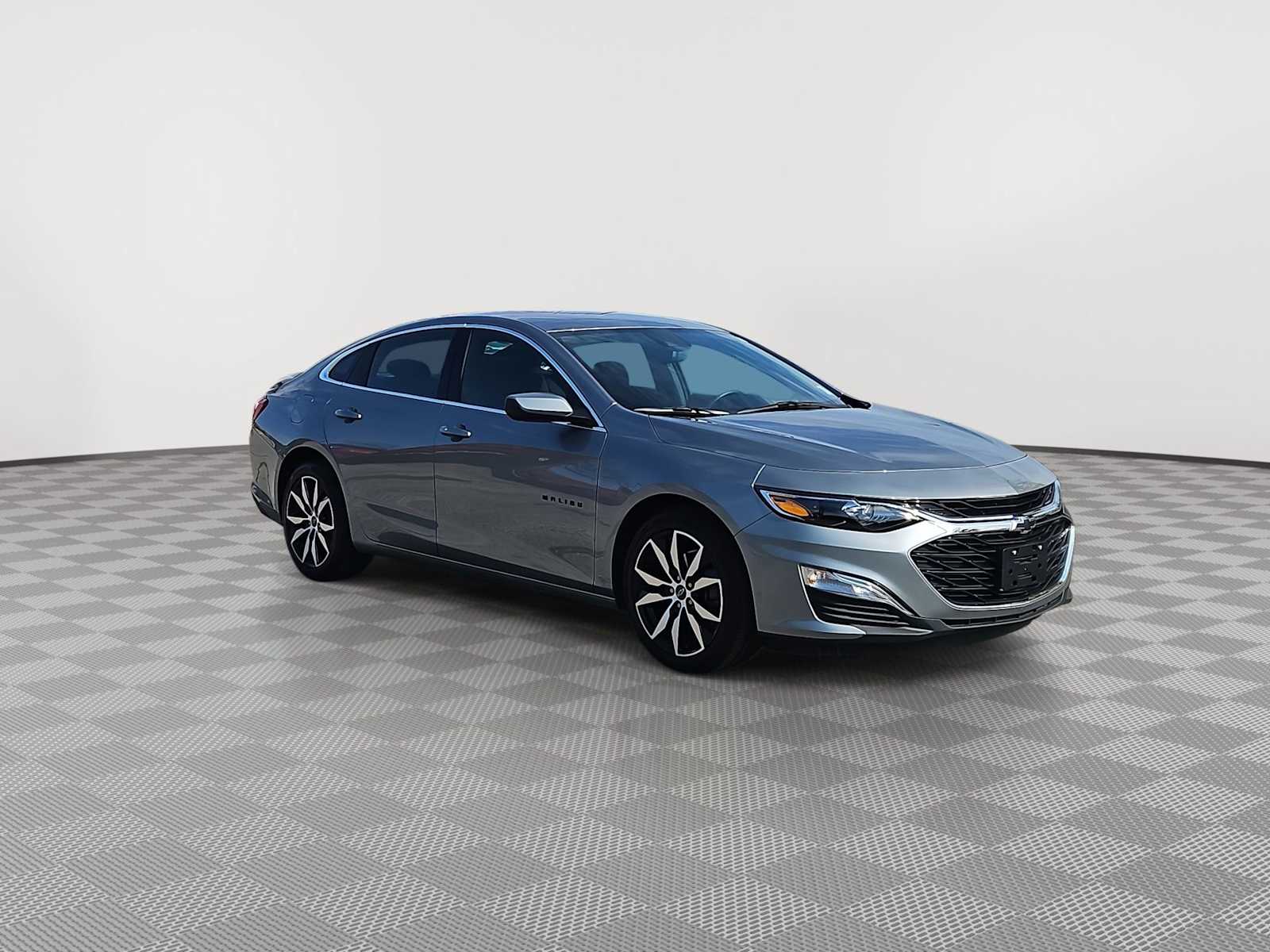 Thumbnail: 2024 Chevrolet Malibu - 2