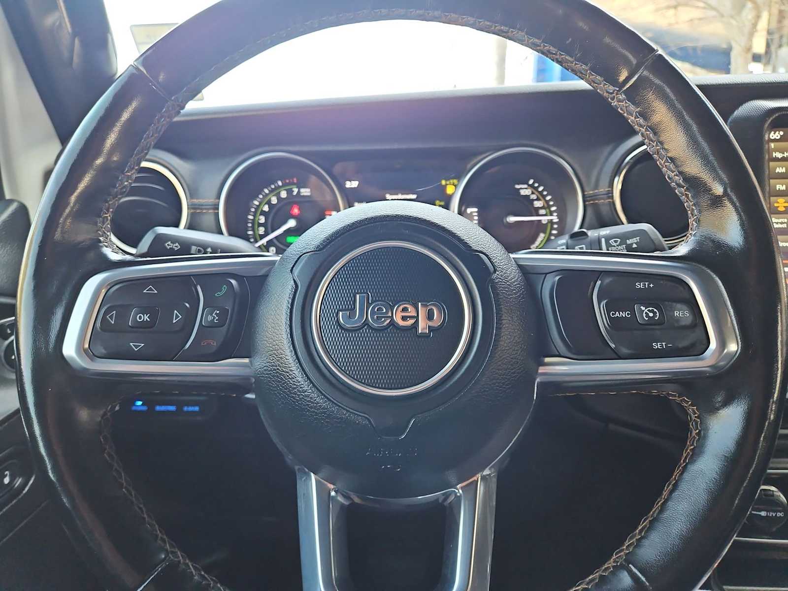 Thumbnail: 2021 Jeep Wrangler - 23