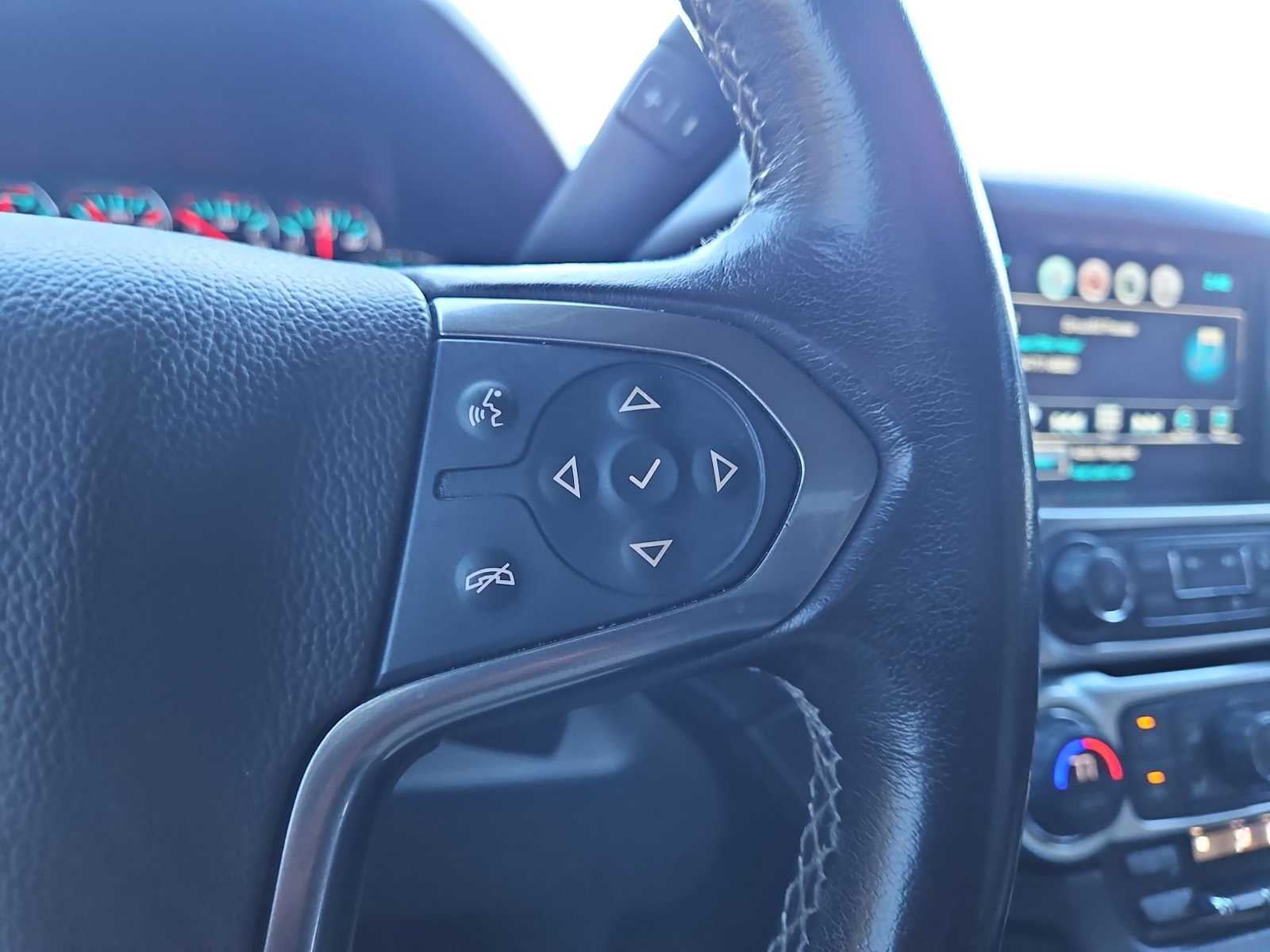 Thumbnail: 2020 Chevrolet Suburban - 24