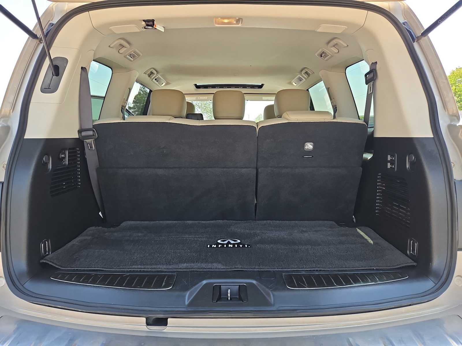 Thumbnail: 2022 INFINITI QX80 - 36